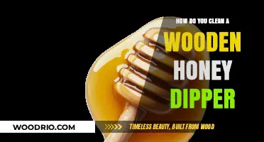 Effortlessly Clean Your Wooden Honey Dipper: A Simple Guide