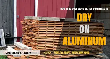 Drying Wood Batten Board on Aluminum: Optimal Time and Best Practices