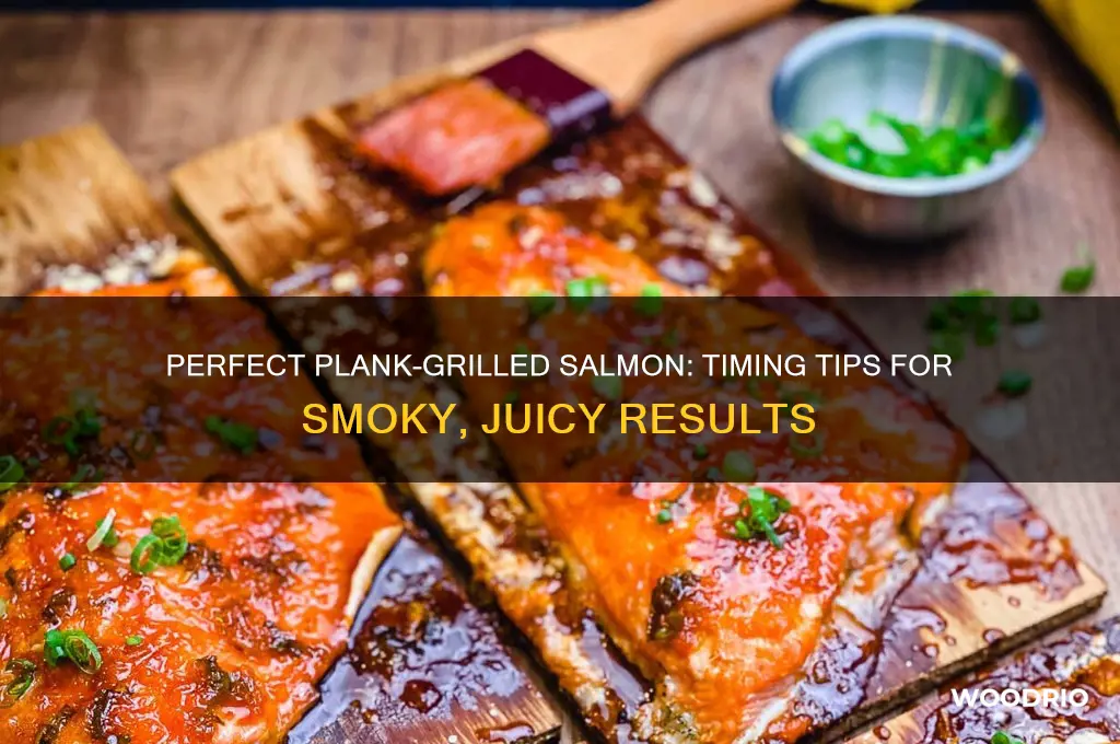 how long to cook salmon on a wood plank