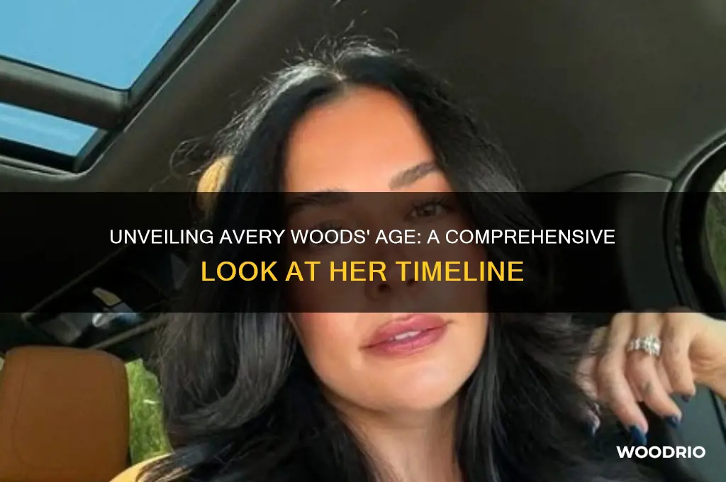 how old is avery woods