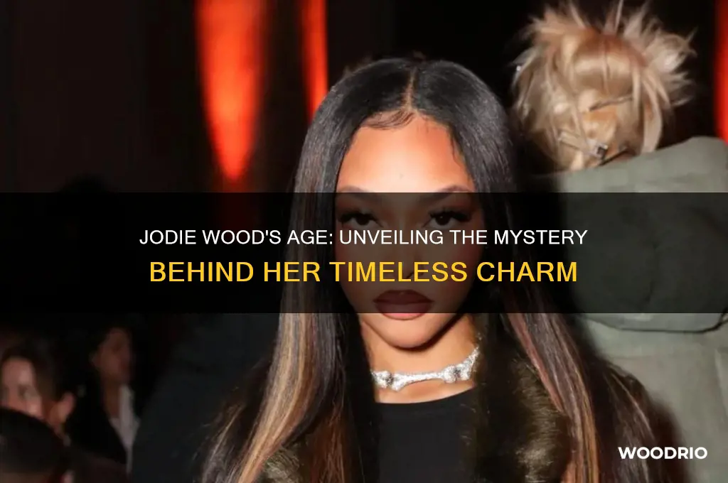 how old is jodie wood