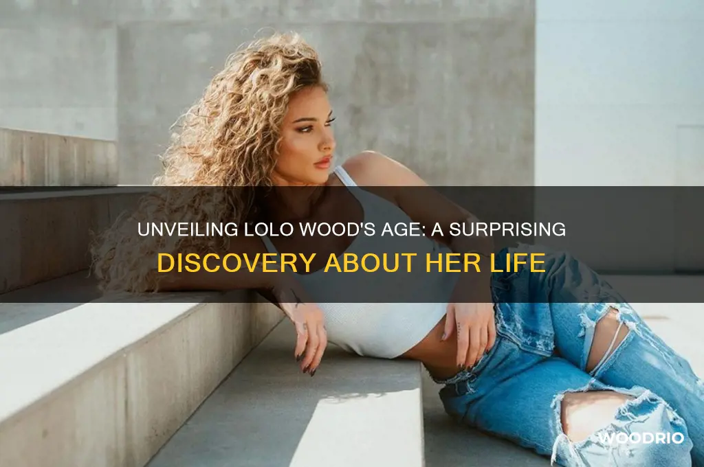 how old is lolo wood