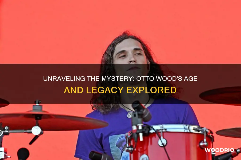 how old is otto wood