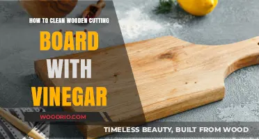 Vinegar's Power: A Simple Guide to Cleaning Wooden Cutting Boards