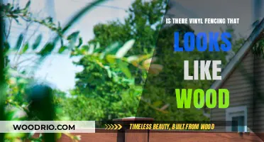 Exploring Vinyl Fencing Options That Mimic Wood's Aesthetic Appeal